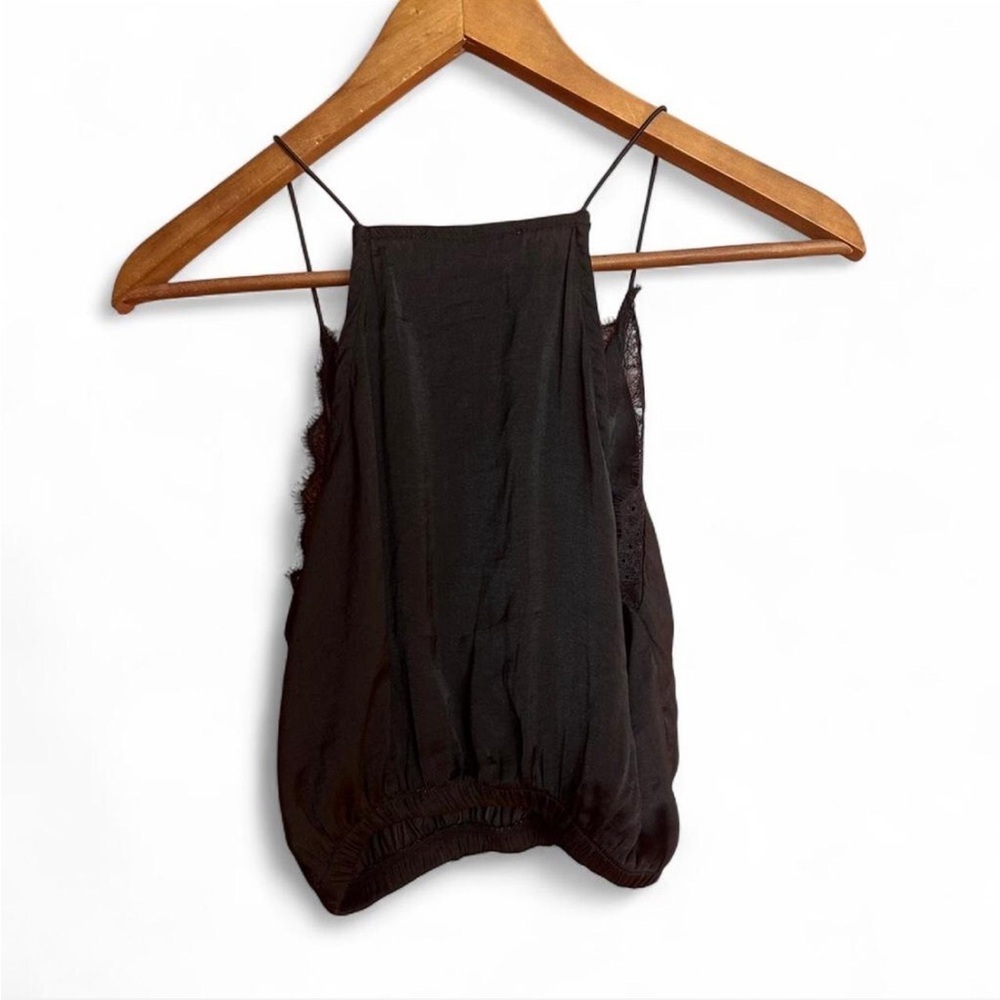 Black silky lace crop top - Picture 4 of 4